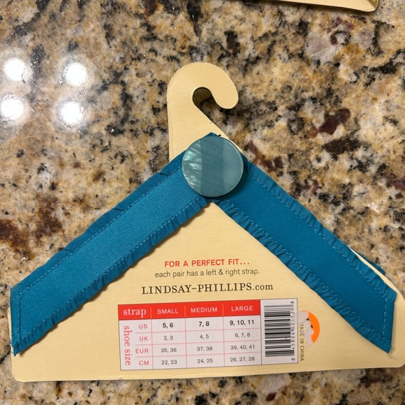 Lindsey Phillips SwitchFlops Strap Collection - Picture 7 of 8